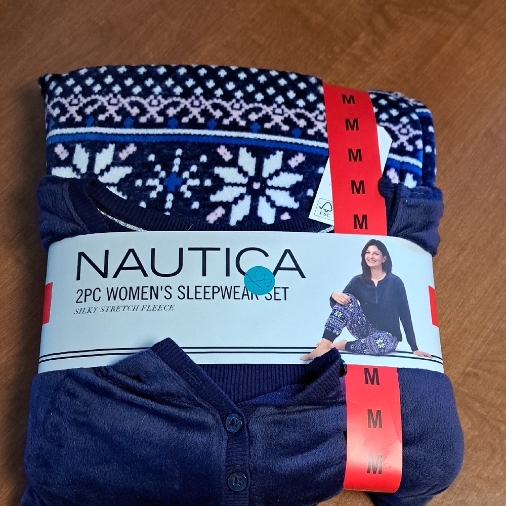 Nautica Women's Navy & White Patterned Sleep Set M